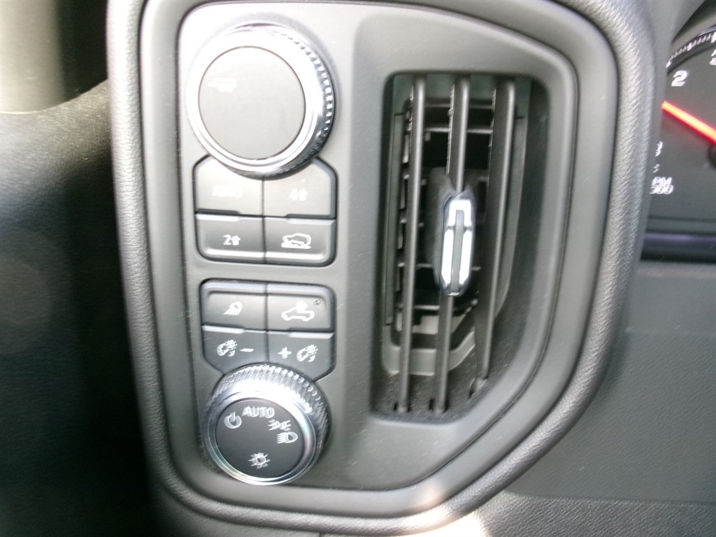 2024 GMC Sierra 1500 Pro - Photo 18